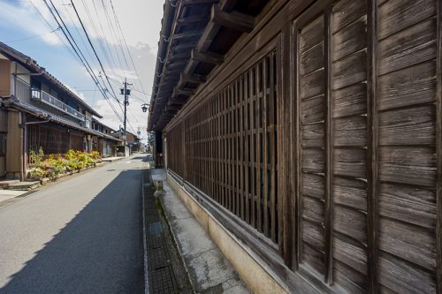 濃州道の阿下喜